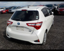 Toyota Vitz 2017