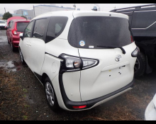 Toyota Sienta 2021