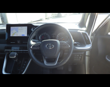 Toyota Voxy 2022