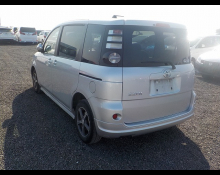Toyota Sienta 2009