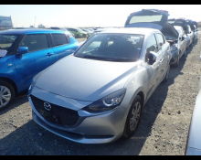 Mazda Mazda2 2021
