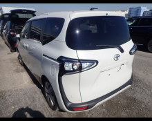Toyota Sienta 2021