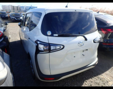 Toyota Sienta 2021