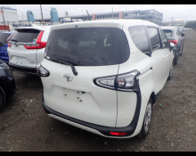 Toyota Sienta 2021