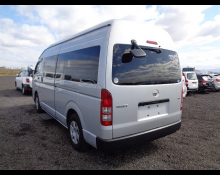 Toyota Hiace Commuter 2012