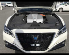 Toyota Crown Hybrid 2020