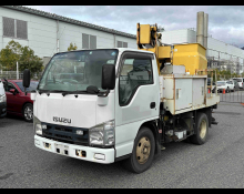 Isuzu Elf 2008