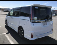 Toyota Noah 2018