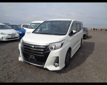 Toyota Noah 2016