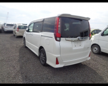 Toyota Noah 2016