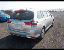 Toyota Corolla Fielder 2015