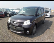 Toyota Sienta 2012