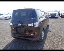 Toyota Sienta 2017
