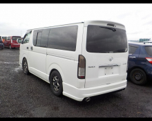 Toyota Hiace Van 2010