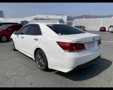 Toyota Crown Athlete 2015