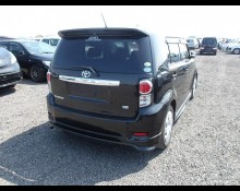 Toyota Corolla Rumion 2011