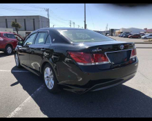 Toyota Crown Hybrid 2015