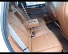 Porsche Cayenne 2022