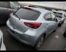 Mazda Mazda2 2021