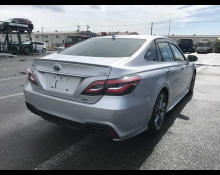 Toyota Crown Hybrid 2018