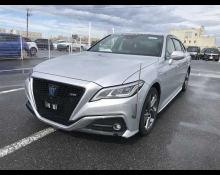Toyota Crown Hybrid 2018