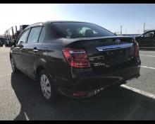 Toyota Corolla Axio 2016