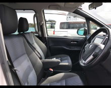 Toyota Noah 2015