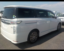 Nissan Elgrand 2017