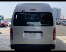 Toyota Hiace Commuter 2024