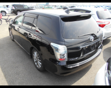 Toyota Corolla Fielder 2011