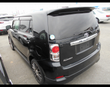 Toyota Corolla Rumion 2011