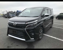 Toyota Voxy 2018