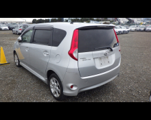 Toyota Passo Sette 2010