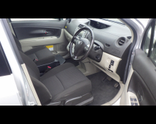 Toyota Passo Sette 2010