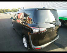 Toyota Sienta 2017