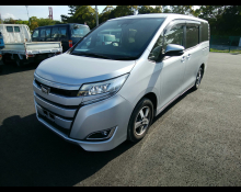 Toyota Noah 2017
