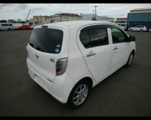 Daihatsu Mira e:S 2017