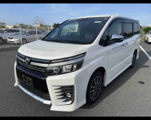 Toyota Voxy 2016