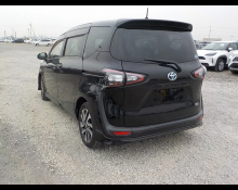 Toyota Sienta 2017