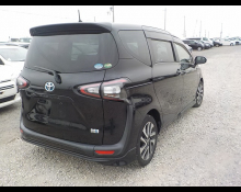 Toyota Sienta 2017