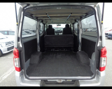 Nissan NV350 2019