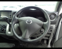 Nissan NV350 2019