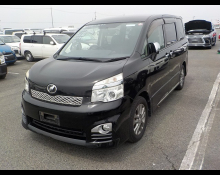 Toyota Voxy 2012
