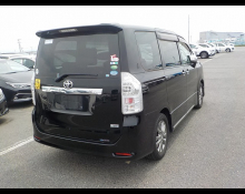 Toyota Voxy 2012