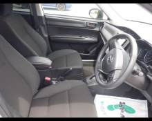 Toyota Corolla Axio 2023