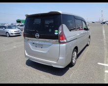 Nissan Serena 2017