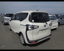 Toyota Sienta 2017