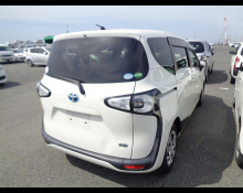 Toyota Sienta 2017