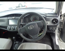 Toyota Corolla Axio 2017