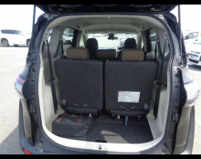 Toyota Sienta 2017